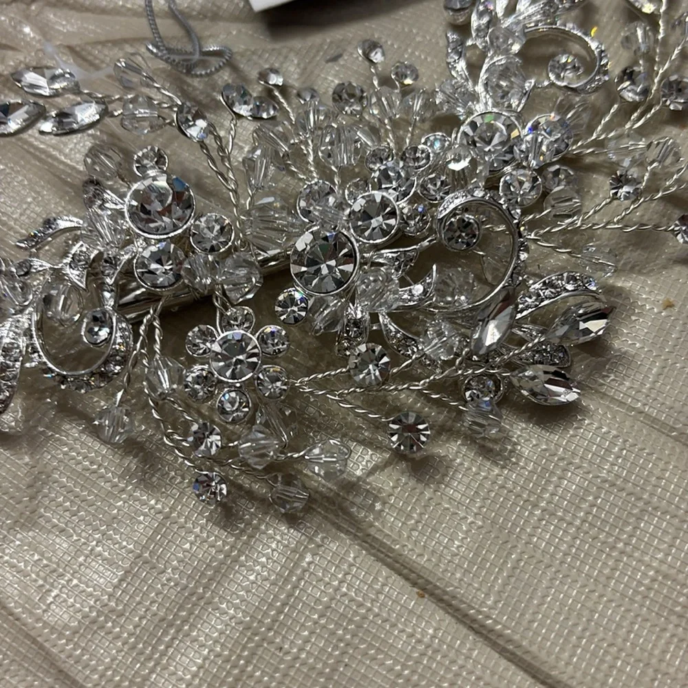 NAME YOUR PRICE 💥 Wedding hair clip